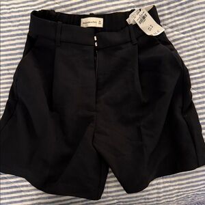 NWT Abercrombie & Fitch Women's High Waist Dark Shorts